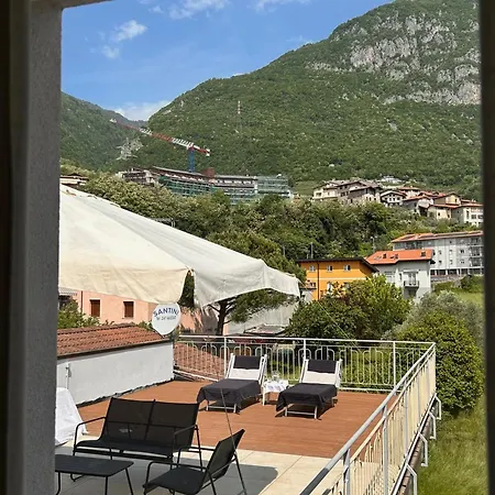 - Lakes, Mountains, Valley & * Costa Volpino